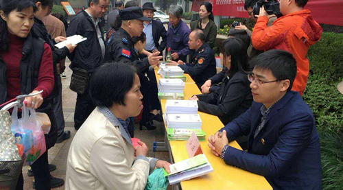 法律援助暖人心 从江西平凡农民工求助看法律的力量